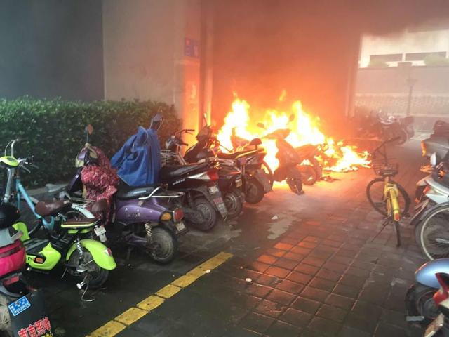 电动车为什么容易着火？自燃隐患如何消除？
